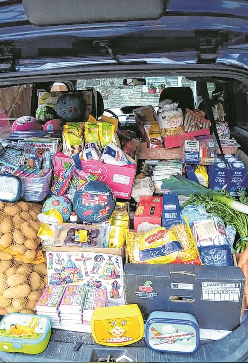 Hilfsgüter wie Medikamente oder Lebensmittel gehen aktuell Richtung Ukraine, aber auch vor Ort ist die Hilfsbereitschaft und Bedürftigkeit weiterhin groß.