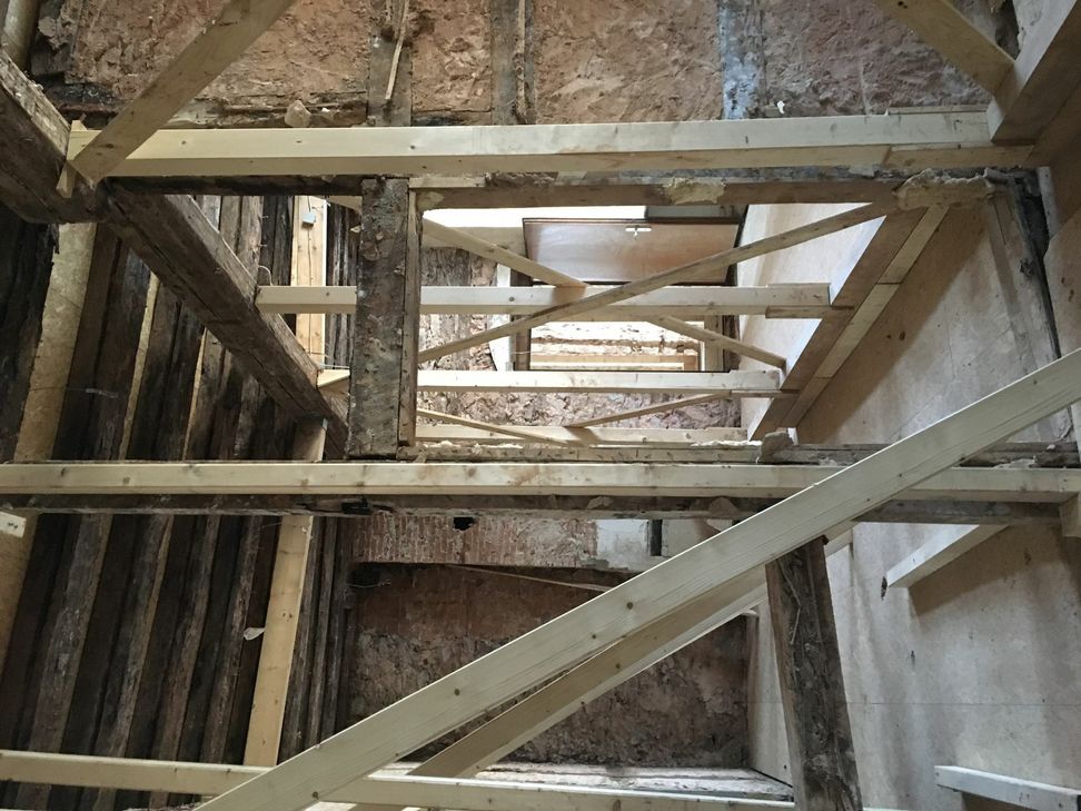 Wenig erinnert nach dem Rückbau an die früheren Büroräume. Foto: Pressestelle/Nathalie Hartl