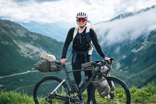 Der junge Schweizer Tobias Renggli mit seinem Vortrag »Bikepacking Europa - Über alle Grenzen« zu Gast.