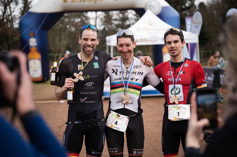 Podium X-Duathlon 2024: Jens Roth (2.), Sébastien Carabin (1.), Mathias Frohn (3.)