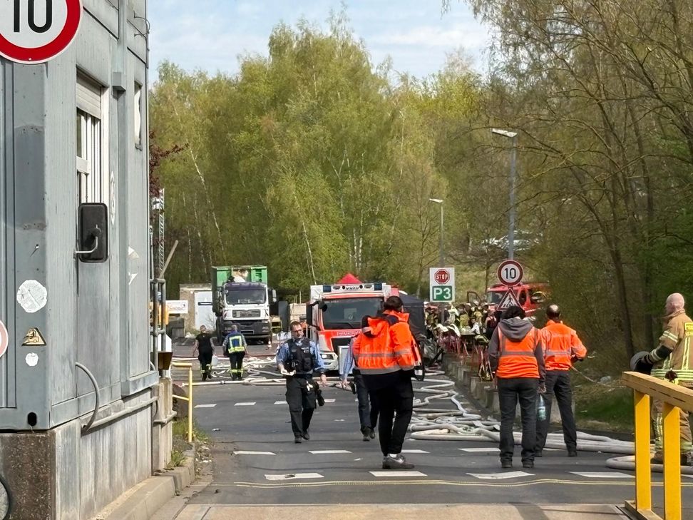 Seit heute Vormittag um kurz vor 11 Uhr läuft der Feuerwehreinsatz in Ochtendung.