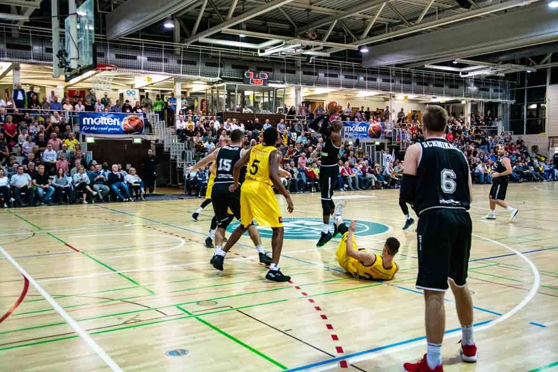 Jermaine Bucknor. Foto: FF