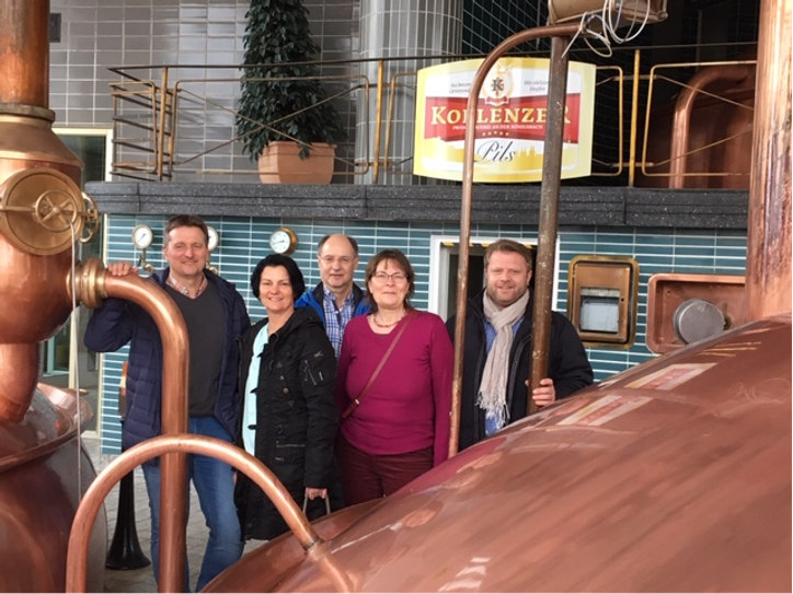 V.l.: Dr. Roland Pietsch (1. Vorsitzender), Nicole Schuh (Geschäftsführerin), Walter Karbach (Beisitzer), Petra Weckerle (Beisitzerin), Marco Jost (2. Vorsitzender).   Foto: Ohlemacher