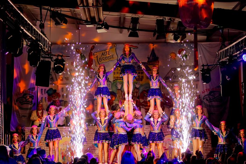 Akrobatische Leistungen beim Showtanz gab es zu bestaunen.