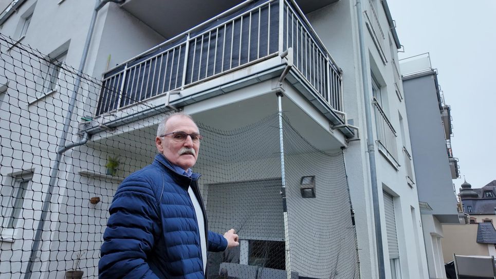 Birkel unter dem beschriebenen Balkon.