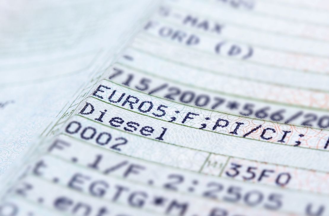 Wer ab dem 1. Januar ein Fahrzeug zulassen, ab- oder ummelden möchte, kann das vorerst nur vor Ort in der Zulassungsstelle. Grund ist ein bundesweiter Portalwechsel.