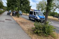 Vorbereitung des Polizeiaufgebots an der Robert-Schuman-Allee.