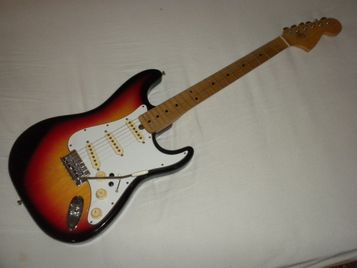 ALTE E.GITARREN, BÄSSE u.