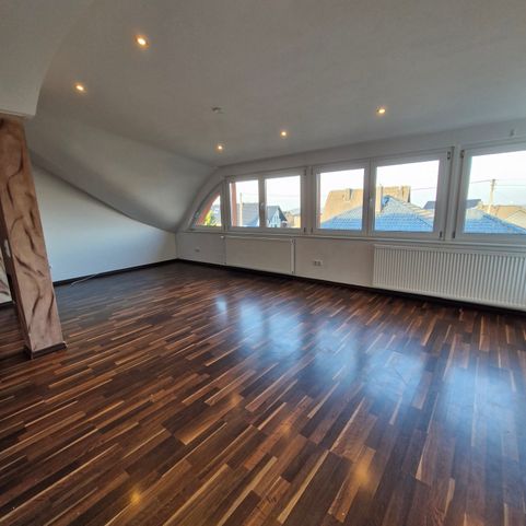 AUSSERGEWÖHNLICH und mit 