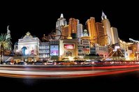 Abbildung 1: Las Vegas scheint eine der letzten Spielerhochburgen zu sein. Die meisten Zocker orientieren sich indes eher online.
